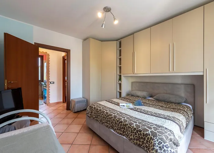 La 800m From - Happy Appartement Leggiuno