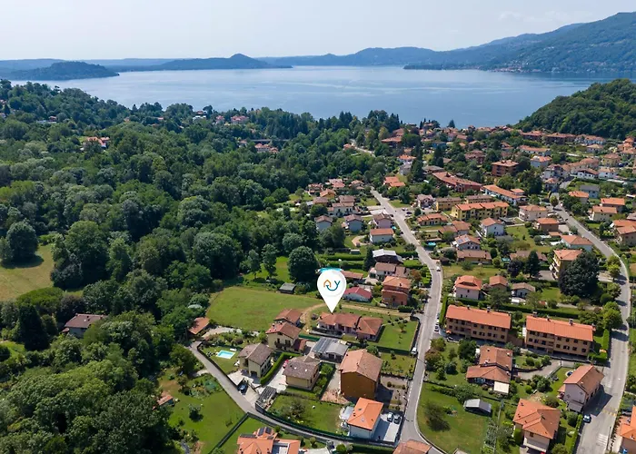 La 800m From - Happy *