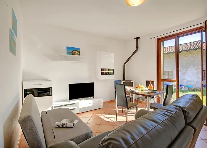 La 800m From - Happy Appartement Leggiuno